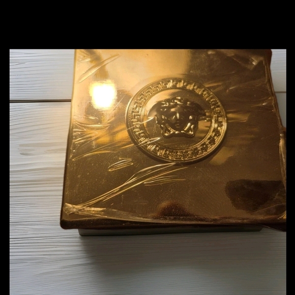 Versace Gold Mirror Compact with Black Leather Case - Picture 3 of 7